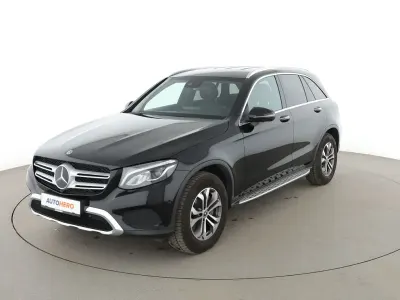 Używany Mercedes GLC250 Exclusive 211 KM (155 kW) 2018 Czarny SUV