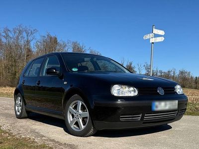 Gebraucht VW Golf IV Basis 75 PS (55 kW) 2002 Schwarz Limousine
