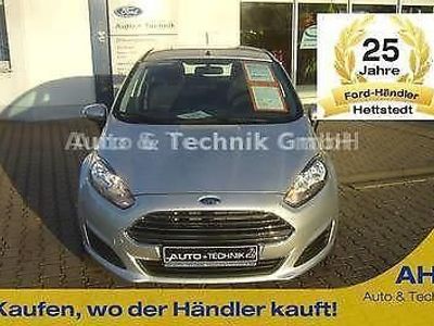 Gebraucht Ford Fiesta Trend 101 PS (74 kW) 2015 Silber metallic Kleinwagen