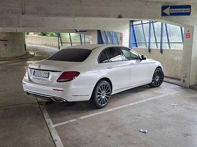 Mercedes E220