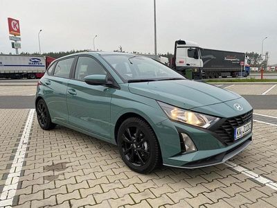 Gebraucht Hyundai i20 Select 79 PS (58 kW) 2024 Grün Kleinwagen