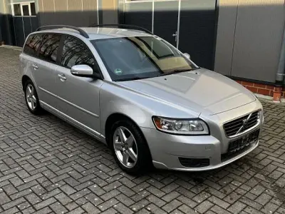 Gebraucht Volvo V50 136 PS (100 kW) 2007 Silber Kombi