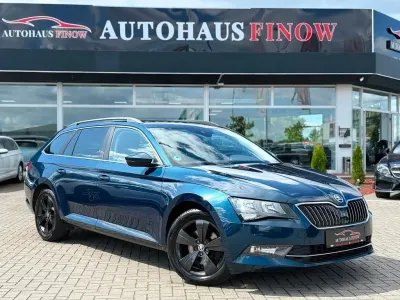 Gebraucht Skoda Superb Ambition 150 PS (110 kW) 2015 Blau Kombi