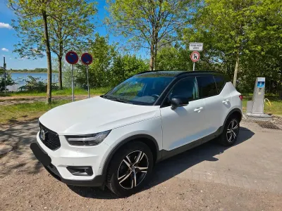 Gebraucht Volvo XC40 R-Design 190 PS (139 kW) 2018 Weiß SUV