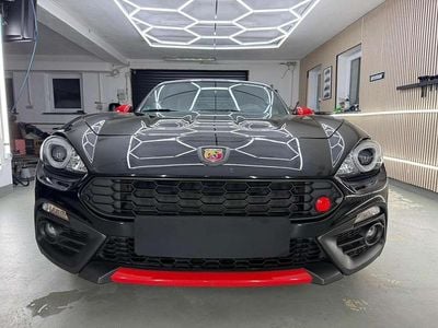 Second-hand Fiat 124 Spider Abarth 170 CP (125 kW) 2017 Negru Cabrio
