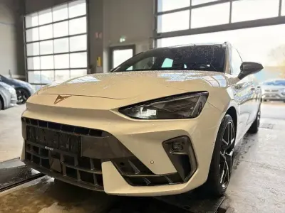 Gebraucht Cupra Leon 150 PS (110 kW) 2025 Weiß Limousine