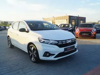 Gebraucht Dacia Sandero Journey 91 PS (66 kW) 2025 Weiß Limousine