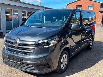 Gebraucht Renault Trafic Life 150 PS (110 kW) 2023 Schwarz Van / Kleinbus
