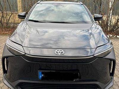 Gebraucht Toyota bZ4X 150 kW (204 PS) 2025 Schwarz SUV