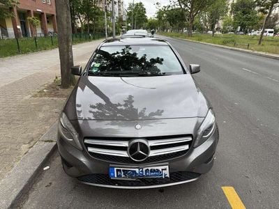 Mercedes A200