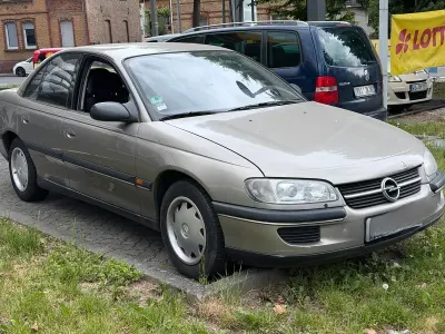 Gebraucht Opel Omega 116 PS (85 kW) 1998 Grau Limousine