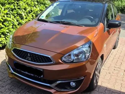 Gebraucht Mitsubishi Space Star Diamant Edition 80 PS (58 kW) 2017 Orange Kleinwagen