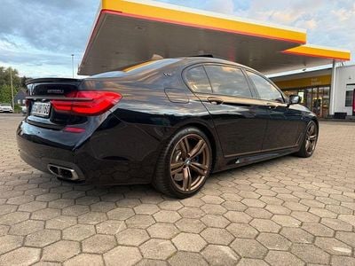 Gebraucht BMW M760 M Sport 609 PS (447 kW) 2018 Schwarz Limousine