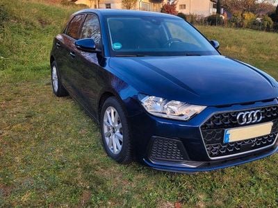 Blau Gebraucht 2024 Audi A1 Sportback Advanced Kleinwagen | 20.600 € (Guter Preis)