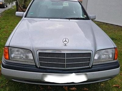 Gebraucht Mercedes C180 122 PS (89 kW) 1994 Silber Limousine
