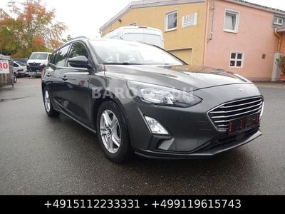 Grau Gebraucht 2020 Ford Focus Cool & Connect Limousine | 8.600 € (Superpreis)