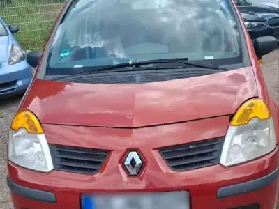 Gebraucht Renault Modus 90 PS (66 kW) 2005 Rot Van / Kleinbus