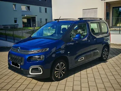 Gebraucht Citroën Berlingo 131 PS (96 kW) 2019 Blau Van / Kleinbus