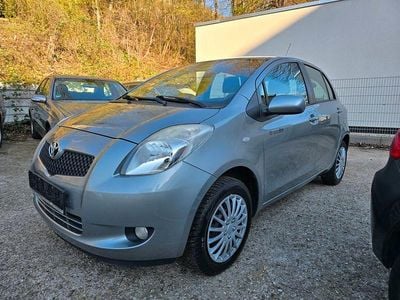 Usata Toyota Yaris Team 69 CV (50 kW) 2008 Argento Utilitaria