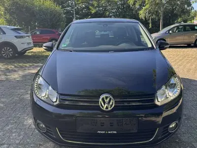 Gebraucht VW Golf VI Style 105 PS (77 kW) 2011 Schwarz Limousine