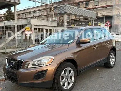 Gebraucht Volvo XC60 Summum 215 PS (158 kW) 2013 Braun SUV
