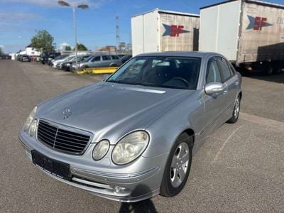 Mercedes E320