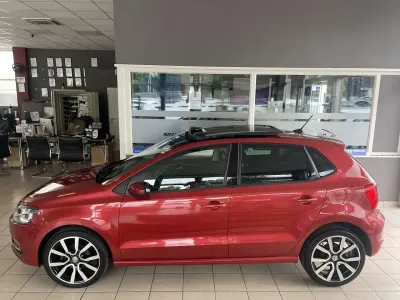 Gebraucht VW Polo 90 PS (66 kW) 2016 Rot Kleinwagen