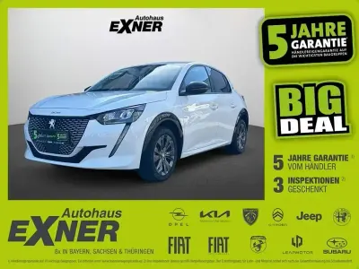 Brugt Peugeot e-208 Allure 100 kW (136 HK) 2023 Hvid Hatchback