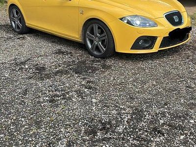 Usata Seat Leon FR 200 CV (147 kW) 2009 Giallo Utilitaria