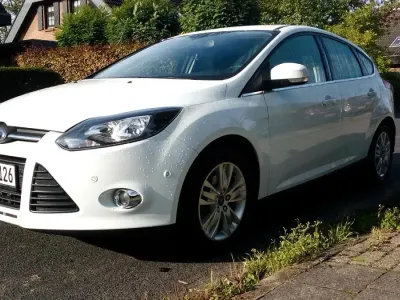 Używany Ford Focus 2013 Biały Sedan/Limuzyna