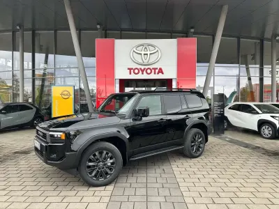 Neu Toyota Land Cruiser Lounge 205 PS (150 kW) 2026 Tiefschwarz mica metallic SUV
