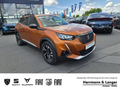Gebraucht Peugeot 2008 Allure 131 PS (96 kW) 2022 Orange / orange fusion (metallic) SUV