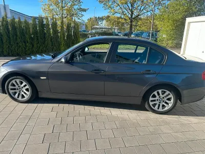Gebraucht BMW 318 143 PS (105 kW) 2005 Grau Limousine