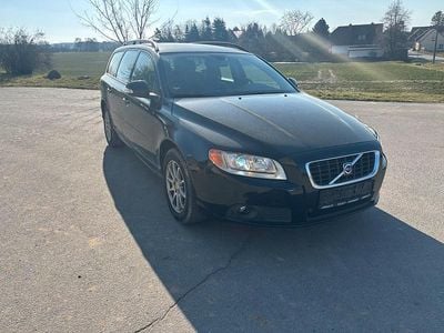 Gebraucht Volvo V70 Momentum 163 PS (119 kW) 2008 Schwarz Kombi