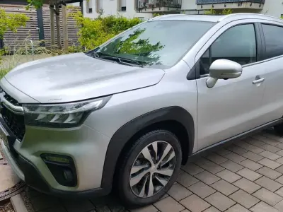 Gebraucht Suzuki SX4 S-Cross 116 PS (85 kW) 2023 Silber SUV