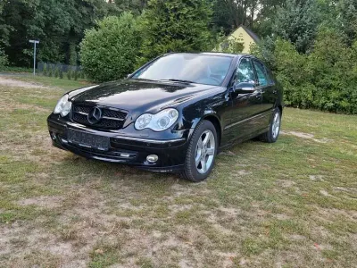 Gebraucht Mercedes C200 163 PS (119 kW) 2004 Schwarz Limousine