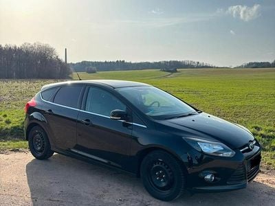 Gebraucht Ford Focus Champions Edition 105 PS (77 kW) 2012 Schwarz Kleinwagen