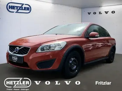 Używany Volvo C30 Kinetic 146 KM (107 kW) 2010 Pomarańczowy Hatchback