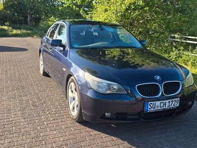 BMW 525