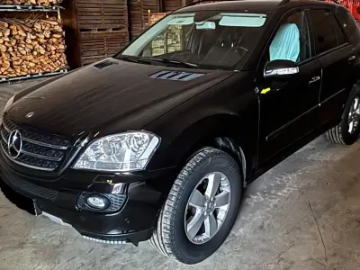 Gebraucht Mercedes ML280 190 PS (139 kW) 2008 Schwarz SUV