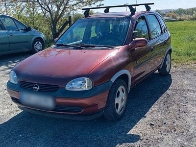 Second-hand Opel Corsa Eco 54 CP (39 kW) 1998 Roșu Hatchback