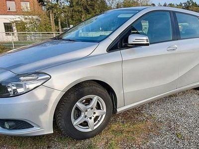 Mercedes B180