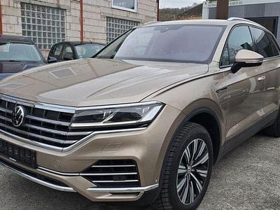 Gebraucht VW Touareg 231 PS (169 kW) 2019 Gold SUV