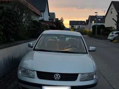 Gebraucht VW Passat 101 PS (74 kW) 1999 Limousine