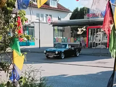 Gebraucht Fiat 124 Spider 125 PS (91 kW) 2026 Schwarz Cabrio