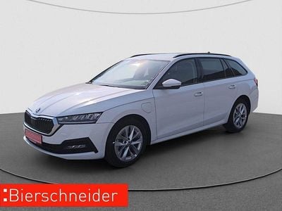 Gebraucht Skoda Octavia Ambition 150 PS (110 kW) 2023 Candyweiss Kombi