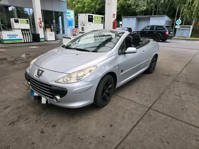 Gebraucht Peugeot 307 CC 140 PS (102 kW) 2008 Silber Cabrio