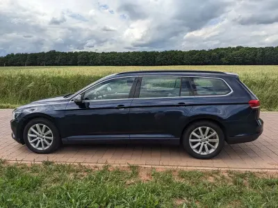 Gebraucht VW Passat 150 PS (110 kW) 2016 Blau Kombi