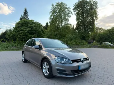 Gebraucht VW Golf VII Comfortline 86 PS (63 kW) 2013 Grau Kleinwagen