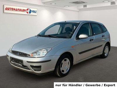 Gebraucht Ford Focus Ambiente 101 PS (74 kW) 2003 Silber Limousine